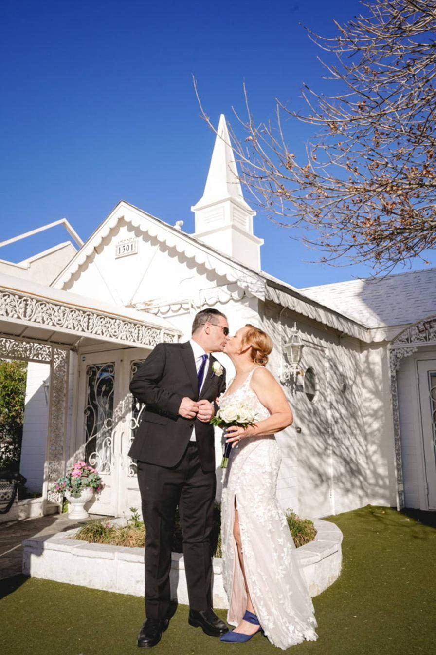 Wedding couple at chapel